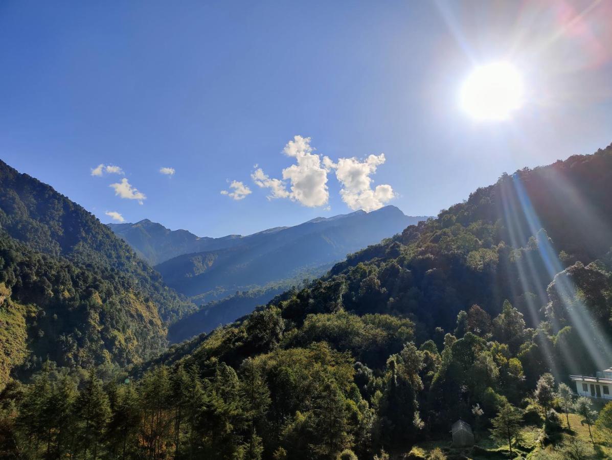 The Bunker House Hotel Chopta Bagian luar foto